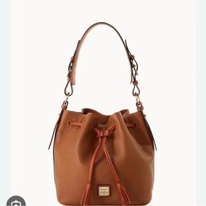 Dooney & Bourke DELMAR DRAWSTING Bag IN TAN COLOR